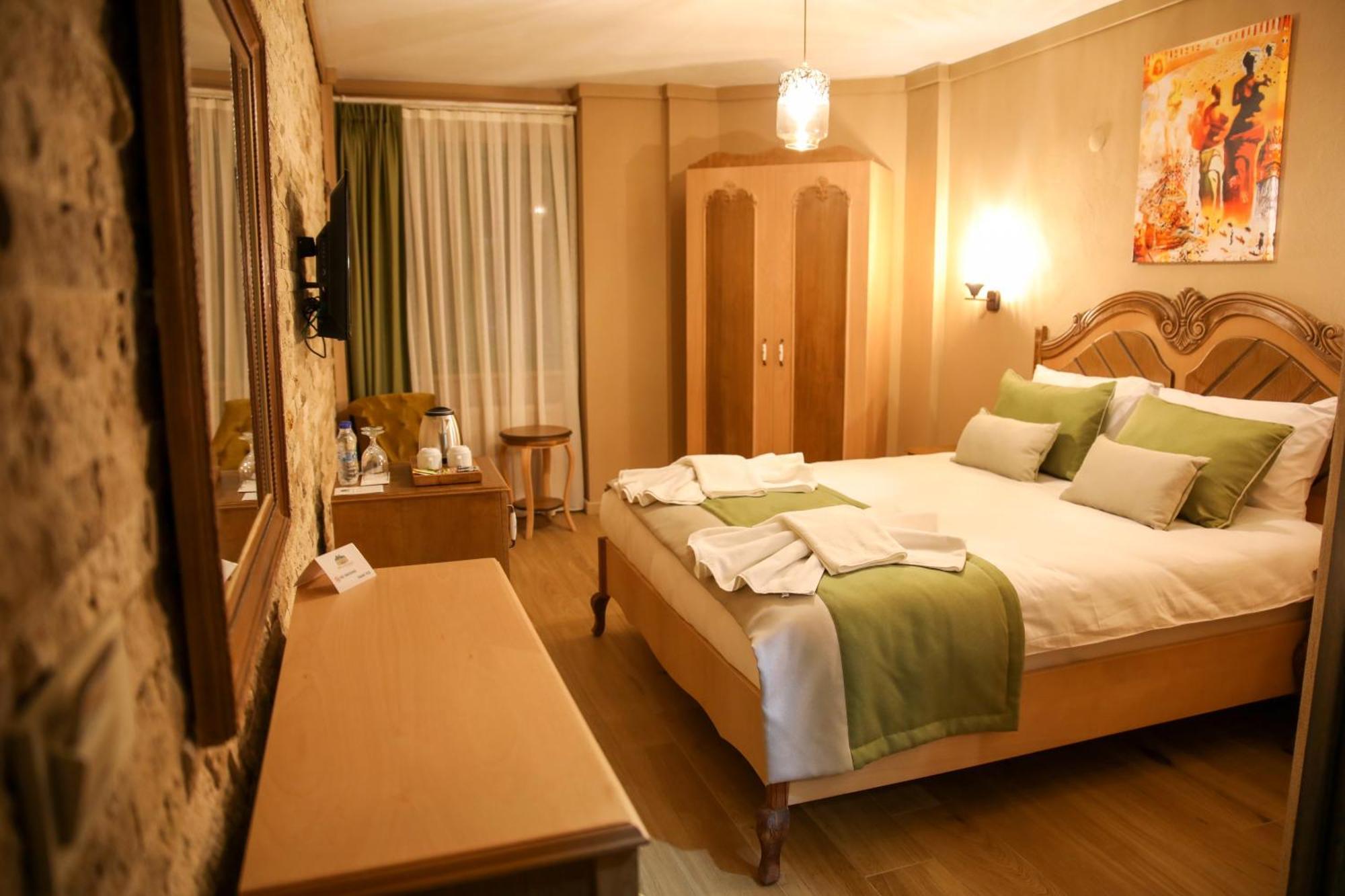 Kazdagi Atila Bey Konagi Hotel Ayvacik ภายนอก รูปภาพ