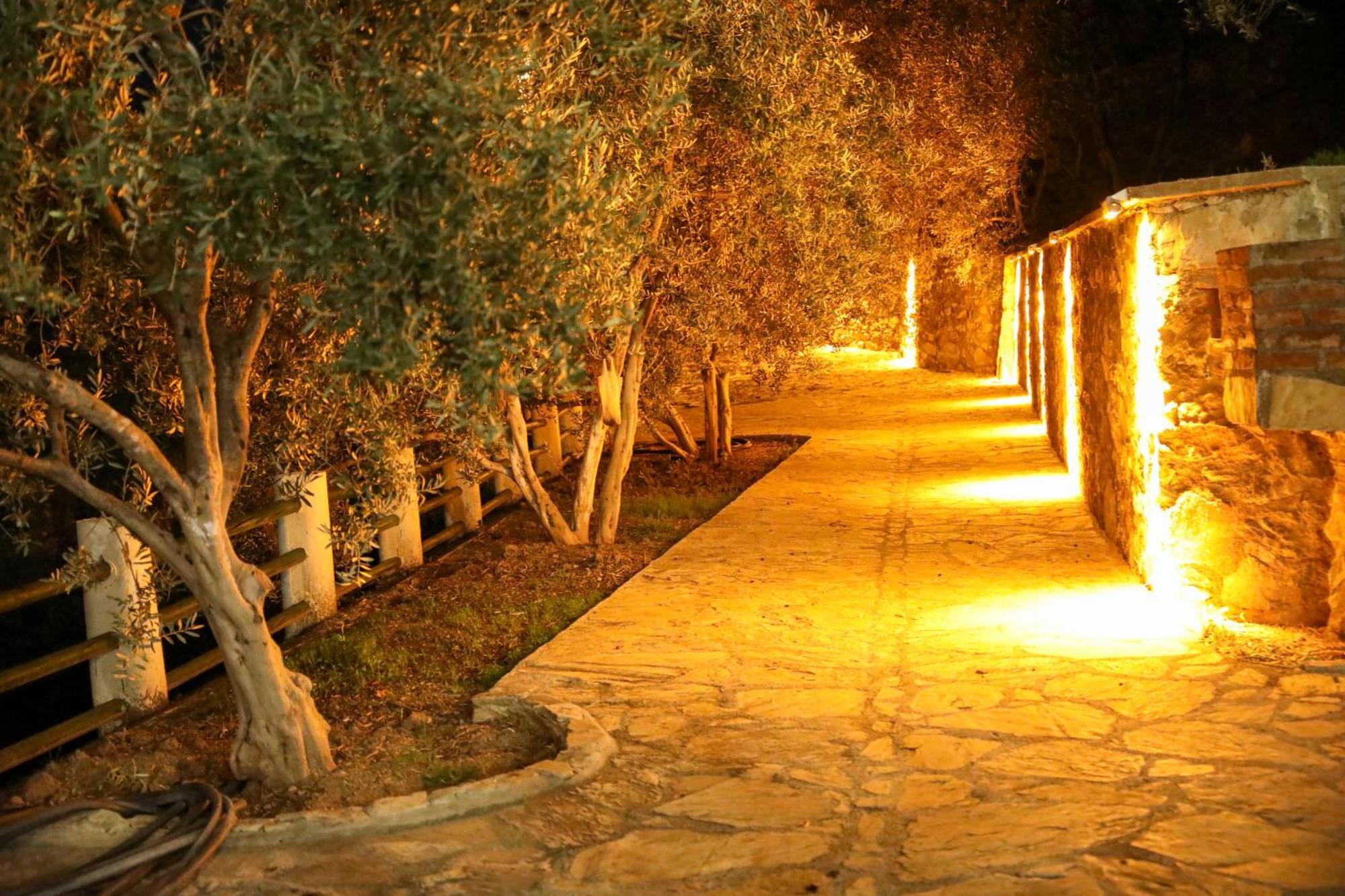 Kazdagi Atila Bey Konagi Hotel Ayvacik ภายนอก รูปภาพ