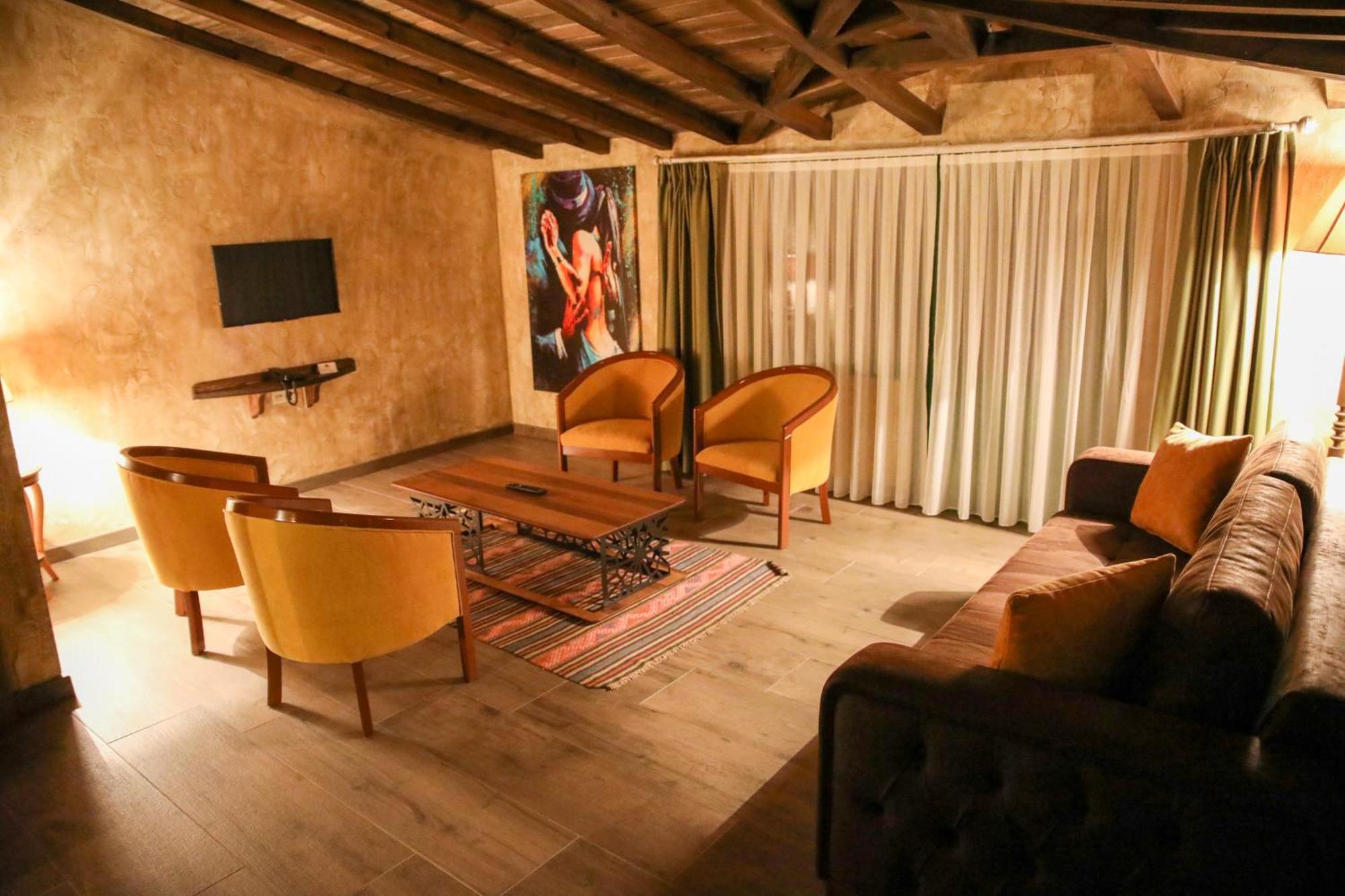 Kazdagi Atila Bey Konagi Hotel Ayvacik ภายนอก รูปภาพ