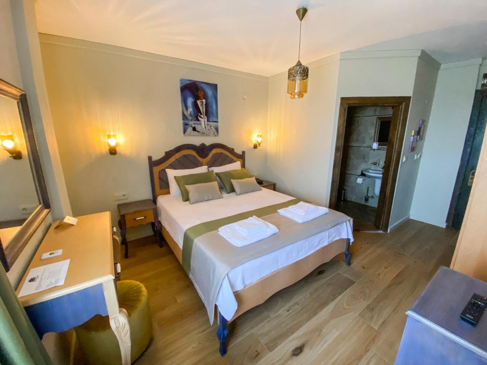 Kazdagi Atila Bey Konagi Hotel Ayvacik ภายนอก รูปภาพ